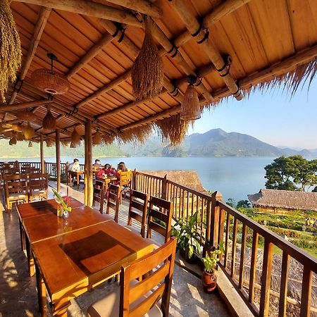 Mai Chau Hideaway Lake Resort Экстерьер фото