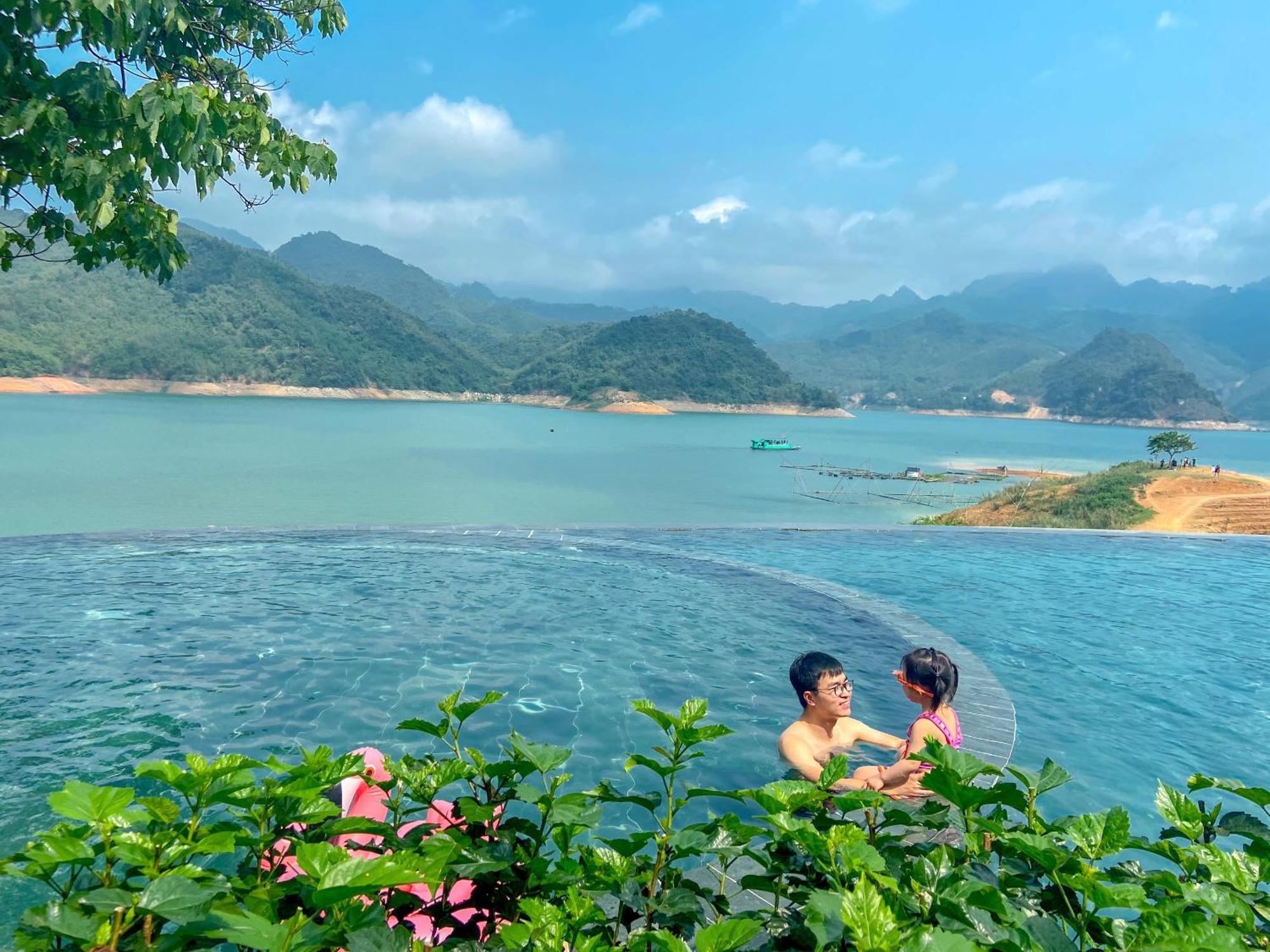 Mai Chau Hideaway Lake Resort Экстерьер фото